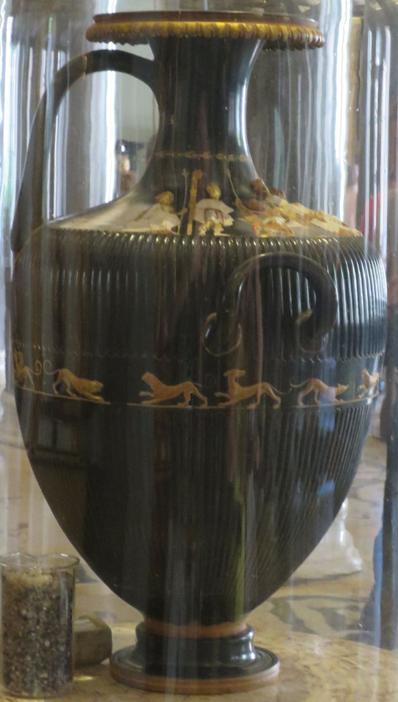 Black-glazed hydria known as the "Regina Vasorum", 4th century BCE, southern Italy, The Hermitage