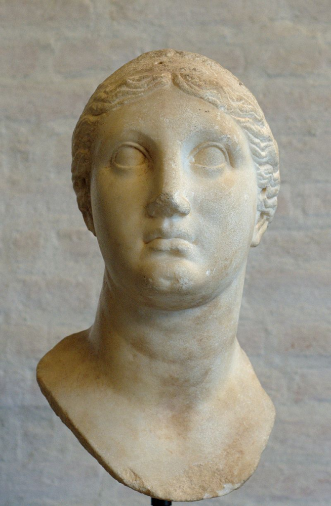 Head of the queen Berenice II (reign between 246–221 BC)
